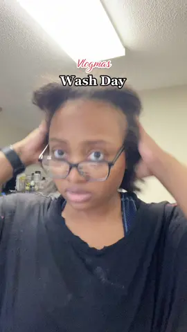 I’m being more proactive about my health especially my hair. Any recommendations on hair supplements? #vlogmasday18 #vlogmaschallenge #hairjourney2022 #sundaywashday 