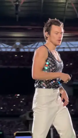 Happy 6-months since #hslotlondon2022 Night 2✨ #hslot #hlsot2022 #hslotlondon #hslotlondon2 #hslotlondonn2 #hslotwembley #hslotwembleyn2 #harrystyles #harrystylesvids #harry #styles #hs #hshq #fyp #foryou #foryoupage #concert #harryshouse #harrystylesedit 