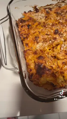 Call me Ms.Short Cut Betty 😂 #lifehackvideo #lifehackstiktok #bakedmacandcheese #macandcheese #foodtiktok #momlife #fyu #dinneronabudget 