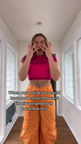 Don’t forget the next time you take photos! How to get a snached waist in photos #phototips #posing101 #posingtipsandtricks 