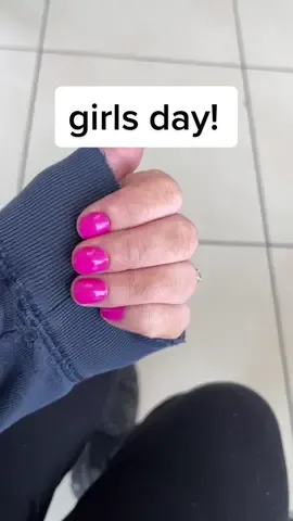 nails, starbucks, the mall & santa!! #foryou #fyp #nails #santa #mall #christmas #girlsday 