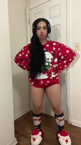 silly trend 😭 #fyp#fypage#tiktok#tiktokaudios#foryoupage#christmas#christmas2023🎄🎁#dance#foryoup 