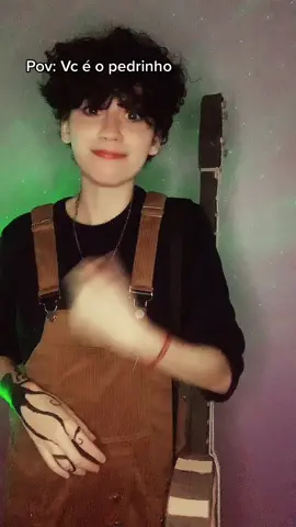 a amizade deles eh assi pra quem n sabe (TÔ ASSIM PRA VCS TUDO Q TÃO FALANDO Q VÃO ROUBAR MEU MIÓ AMIGO >:0 ) #ordemparanormal #barbaralimacosplay #barbaralima #milocastello #osegredonailha #milocastellocosplay #osni #miguelcastello #barbaraosni 
