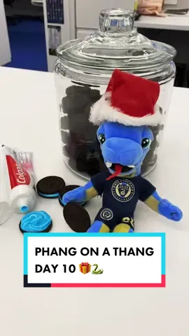 Phang is nothing but a menace 😩 #PhangOnAThang #elfontheshelf #holiday #phang #officepranks 