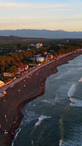 The Black Sea’s seaside town of Ureki, in Guria, Georgia. Its black sand is said to have healing benefits, and due to the unique ecosystem of Guria I don’t really doubt it  • • • #travel #travelphotography #travelphotographer #travelvideo #drone #aerial #georgia #georgia🇬🇪 #sakartvelo #mountains #blacksea #sea #seaside