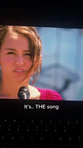 I will forever belt this song out! #hannahmontana #hannahmontanathemovie #itstheclimb 