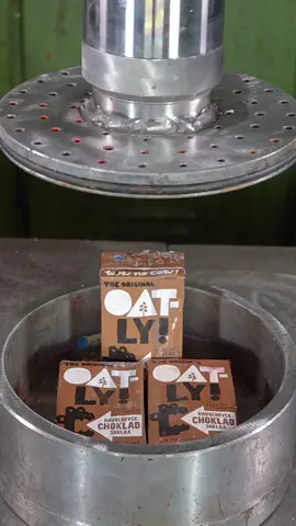 Commercial collaboration with @oatly Chocolate oat drink worms!   #hydraulicpress #ad #oatdrink 