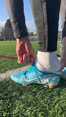 Daily touches 👟⚽️🔥 #7mlctraining #technique #training #footballtraining #soccertraining #tek 