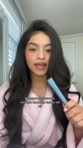Has this happened to anyone else?? Even by just applying it i notice it rips my lashes off. I have so many gaps in my lash line now. This mascara is so good but at what cost. 😭 #telescopicmascara #lorealtelescopic #HolidayOREOke 