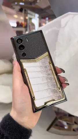 The most expensive mobile phone in the world#VERTU #web3 