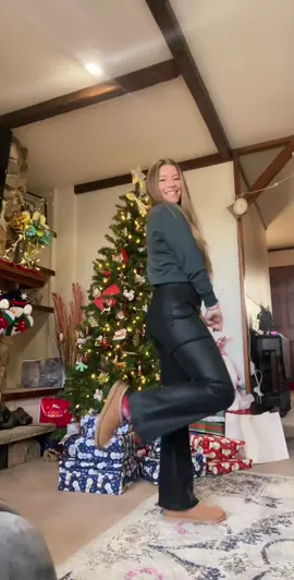 Christmas Eve is the only holiday I love 