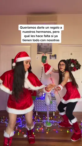 ¿Qué mas pueden pedir esos muchachos? 🧑🏼‍🎄🧑🏼‍🎄 #Navidad #Christmas #Hermanos #fakebody  