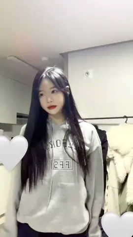 핏이 너무 맘에드는 후드 .. 🤍 옷 정보 - 인스타freeforsize