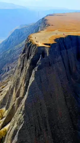 The magic work of nature . The most dangerous canyon in China is the Andihai Canyon. #beautiful #scenery #healinglandscape #gorge #precipitous #nature #magical #magnificentsight 