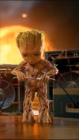 baby groot 👀👌 #baby #groot #babygroot #edit #fondodepantalla #baile #frio #dance #guardiansofthegalaxy #guardianesdelagalaxia #roket #space #espacio #4k #hd #fypシ #fufu #challenge #trending #viral 