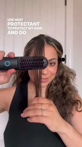 WHAT？You never heard of a wireless hair straightener brush??? 🧐🧐🧐#tymobeauty #tymoporta #hairstraightener #portable #curlyhair #newyeargift #giftideas 