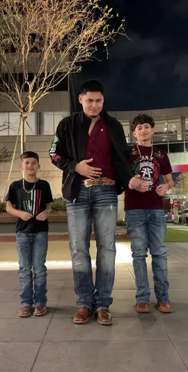 Lo tenía que hacer con ellos 🇲🇽🕺@thewepabros 