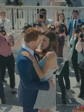 first kiss 💋 #sencalkapimi #sencalkapımı #edaserkan #serkaneda #serkanbolat #edayildizzz #edseredit #handekerem #handemiyy #thebursin #turkishseries #turkiye🇹🇷 #turcasnovelas #fypシ゚viral #foryourpage #viral #ep1 #rndmdrmscn 