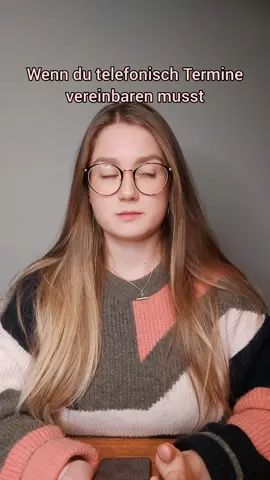 Introvertierte Menschen am Telefon... #comedy #joke #funny #pov #comedyinberlin #standupcomedyberlin 