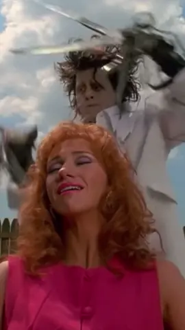 Edward Scissorhands fun facts and trivia #edwardscissorhands #TimBurton #johnnydepp #winonaryder #dannyelfman #90s #90skids #behindthescenes #movieswelove #geckohawaii #geckohawaiiclothing #movieswelove 