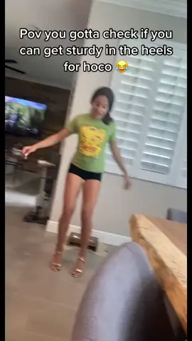 She got sturdy 😍 #dancechallenge 
