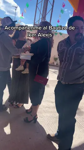 Bautizando a Iker alexis #bautizo #familia #rancho #mexico #penjamo #guanajuato #parati 