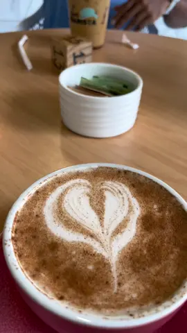 Cute cafe in Downtown Kissimmee! The food was yummy and the coffee was good!  #kissimmee #thingstodoinkissimmee #orlando #thingstodonearorlando #cafebaristakissimmee #cafebarista #cafe #batista #coffee #brunch #Foodie #fyp 