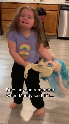 lol your hurting her#kids #KAYKissCountdown #viral #adorable #funny 