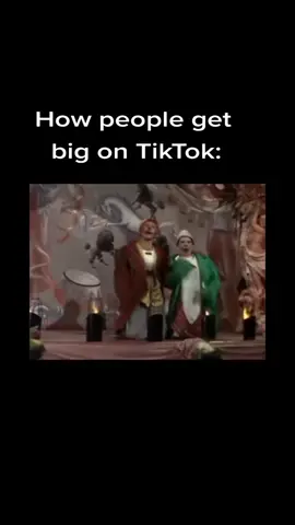 This seems to be the way to get TikTok famous.. 😂 One of my favorite Judy Garland movies.. Even though I watched it when I was young for Gene Kelly lol #thepirate #beaclown #musicals #tiktokfame 