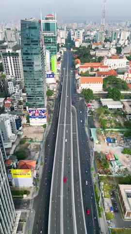 Vẻ đẹp một góc đường Tôn Đức Thắng - Tp.Hồ Chí Minh#TikTokAwardsVN2022 #DuetTetXom #LearnOnTikTok #truongkha #xuhuongtiktok #xuhuong #saigon #hochiminhcity #flycam #quan1 #tonducthangstreet 