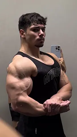 soy ese 😎 #gym #gymmotivation #Fitness #fitnessmotivation #gimnasio 