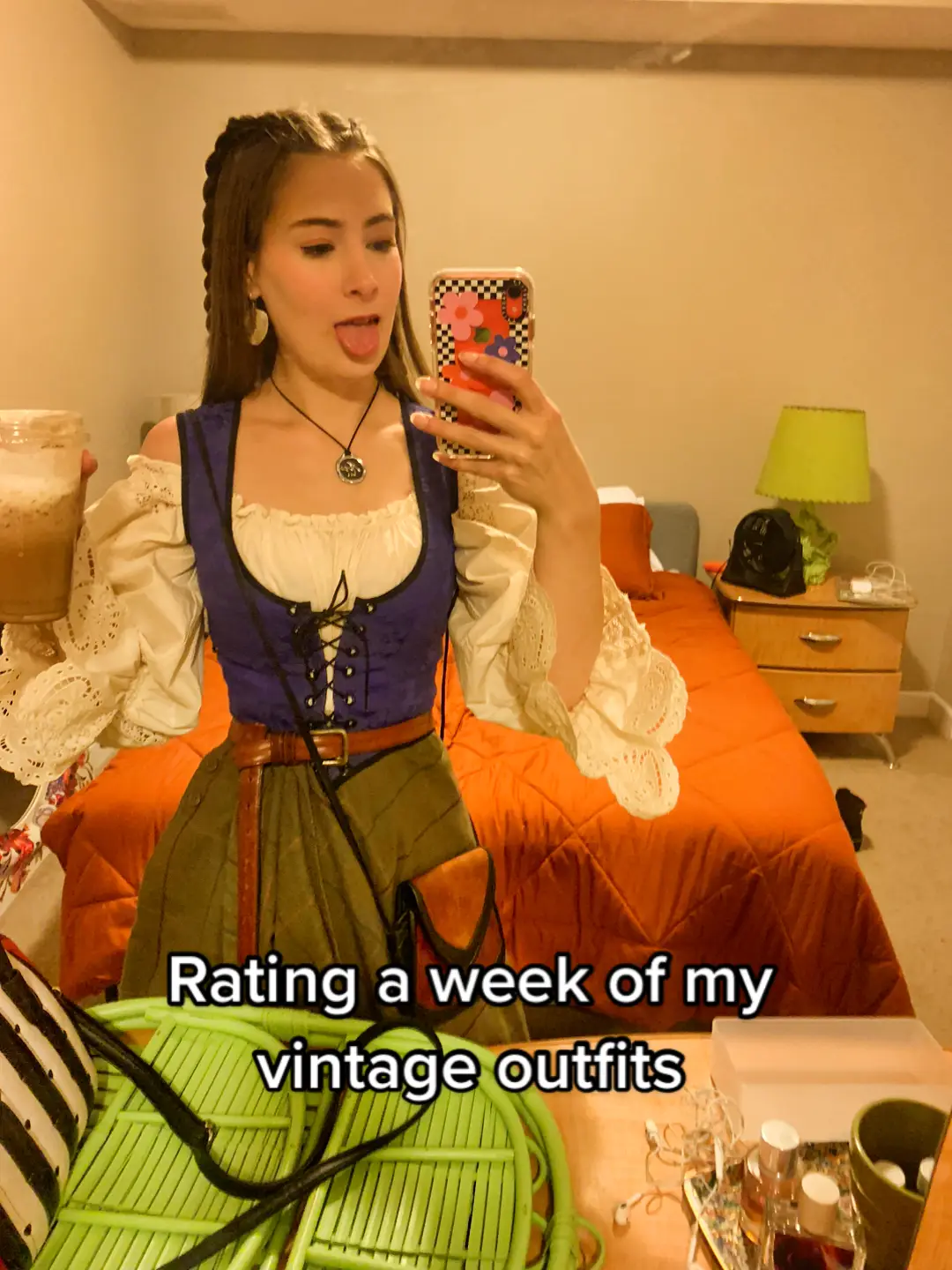 Since ppl always ask if I like what I wear… #vintage #OOTD #ratemyoutfit #vintagefashion #vintageootd 