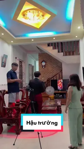 Tái hiện “hậu trường cậu cả” 22M views 😆 khi có ba mẹ hỗ trợ quay kiểu ❤️