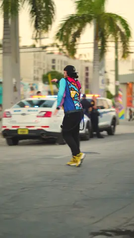 Almost got arrested for being a smooth criminal 🕺👟 