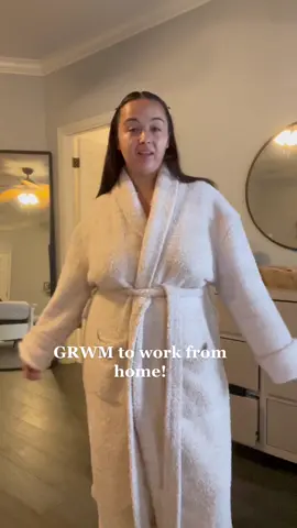 Thoughts on the top? #grwn #workfromhome #midsizefashion #sizexlfashion 