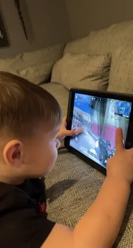 I wonder how people would feel if they knew a 3yr old is playing them in Call of Duty. #callofduty #callofdutymobile 