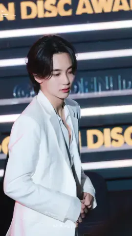 hannihae🤍 #jeonghan #goldendisc #seventeen #saythename_17 