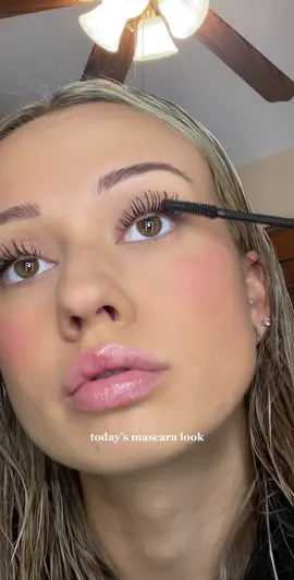 the most important step in makeup #makeup #makeuptutorial #makeuphacks #mascara #mascarahack #mascararoutine #mascarachallenge #skyhighmascara #mascarareview #makeuptutorial #makeuptips #MakeupRoutine #grwm #getreadywithme 