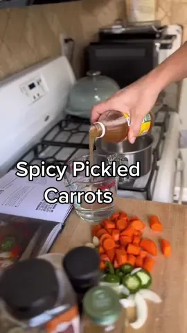 No taco night is complete without spicy pickled carrots #spicyfood #pickled #pickledveggies #EasyRecipe #cooking 