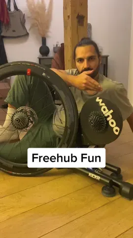 Happy Hub. Happy House… #cyclinglife #roadbike #mechanic #howto #freehub 