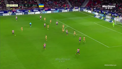 إنقاذ أراوخو من على خط المرمى مرجلة 🔥💪❤️💙 #ronaldaraujo #araujo #fcbarcelona #laliga #برشلونة #3نقاط #صدارة #اتليتكو_مدريد #atleticodemadrid #حسن_العيدروس #لاليغا #كرة_قدم #football 