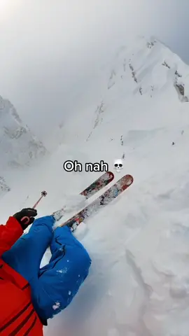 That drop-off is CRAZY. 😳 (via @Owen Leeper) #ski #skiing #mountains #snow #winter #shred #cliff #adrenaline #scary