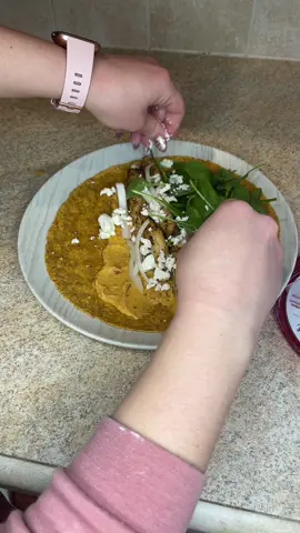 Healthy red pepper hummus wrap, this was yummy! ❤️ #redpepperhummuswrap #redpepperhummus #hummus #hummusandcarrots #yummy #healthymealideas #healthymeal #healthy #proteinmeal #fyp #viral #cookingvideo #dailymealideas__ 