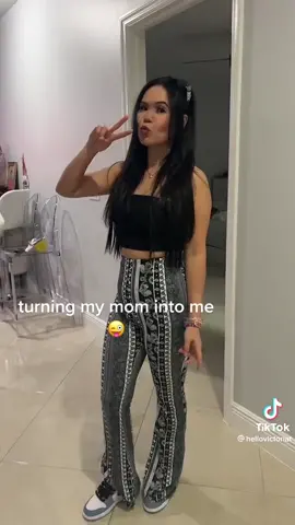 🔥 Tag us if ur Mom is a Baddie 🔥 #turningmymomintome #transformingmymomintome #turningmymumintome #transformandominhamae @victoria 