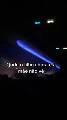 Mesmo viajando muito, toda turbulência é  única, e você é do time “socorro Deus” ou do time “normal, já já passa”? Confesso que aqui a oração fica em dia. 🥶 #aviacao #viagem #viagenspelomundo #viajante 