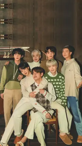 kalian pasti tau apa jawaban si suga😅#btsarmy #kimtaehyung #jiminbts #junghoseok #jungkook #yonggi🐱 #kimnamjoon #kimseokjin #bts 