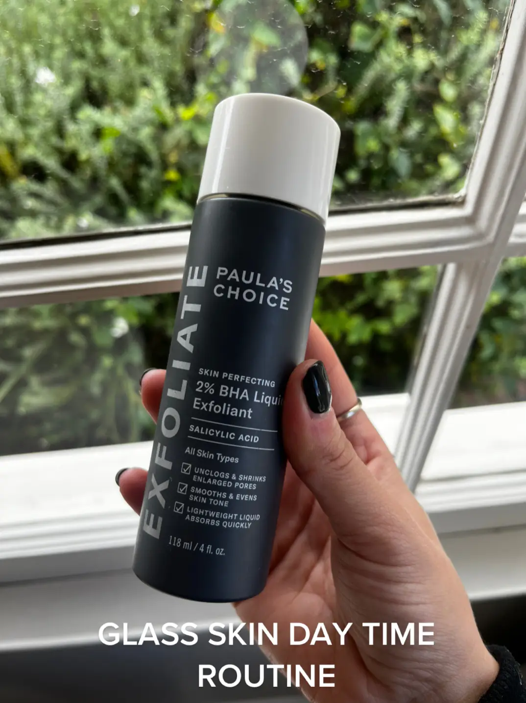 Game changer of a routine :) @glossier future dew @paulaschoice exfoliant @mariobadescu facial spray @cerave hylauronic serum @lorealparisusa eye serum water bank blue hylauronic cream ZoSkin spf 50 @summerfridays lip balm 