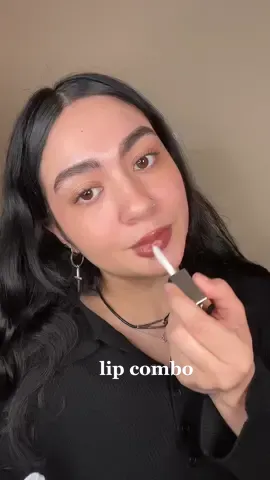 i love me a brown lip combo, i used the morphe lipliner in makeup talk, mac lipstick in whirl and fenty ice gloss ✨🫶🏼 #lipcombo #lipgloss #everydaymakeup  #makeupfavorites #viralmakeup #makeup #latinacontentcreator #maquillaje  