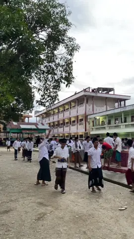 Suasana menjelang magrib di dayah darul huda . . . #dayahdarulhudaluengangen #abuluengangen #abuluengangen #darulhudaoffecial @YAYASAN DAYAH DARUL HUDA @MEDIA DARUL HUDA 