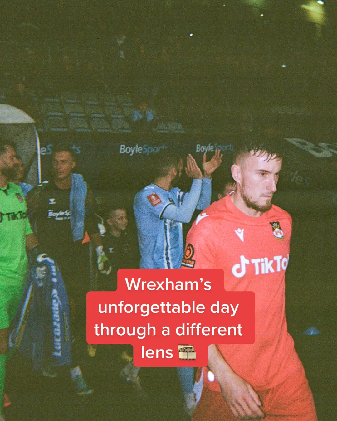 Special memories 📸 #emiratesfacup #facup #wrexhamafc 